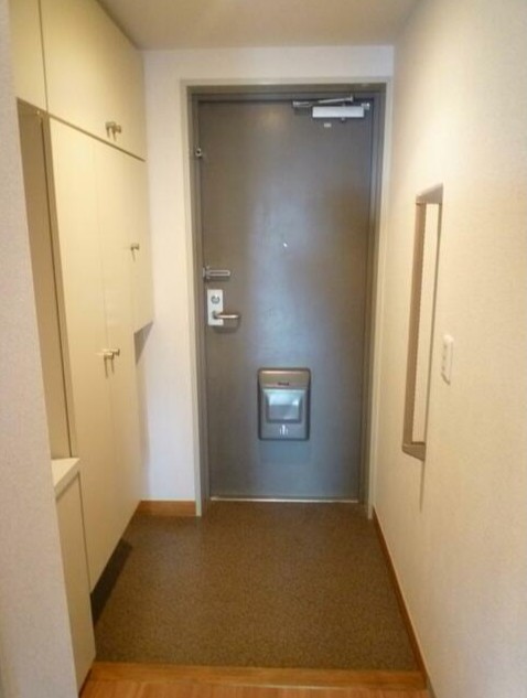 玄関　玄関部分