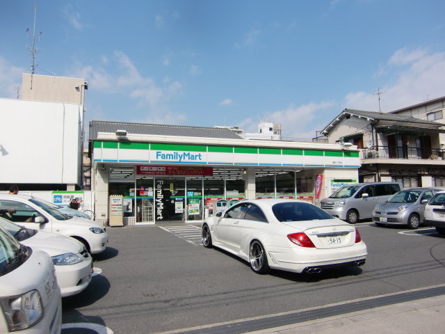 コンビニ　ファミリーマート豊新一丁目店（コンビニ）まで140m