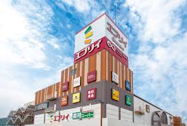 ショッピングセンター　エブリイOkanaka津高（ショッピングセンター）まで1203m
