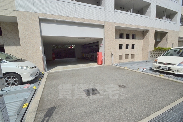 駐車場　立体駐車場