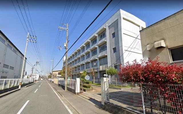 小学校　姫路市立東小学校（小学校）まで782m