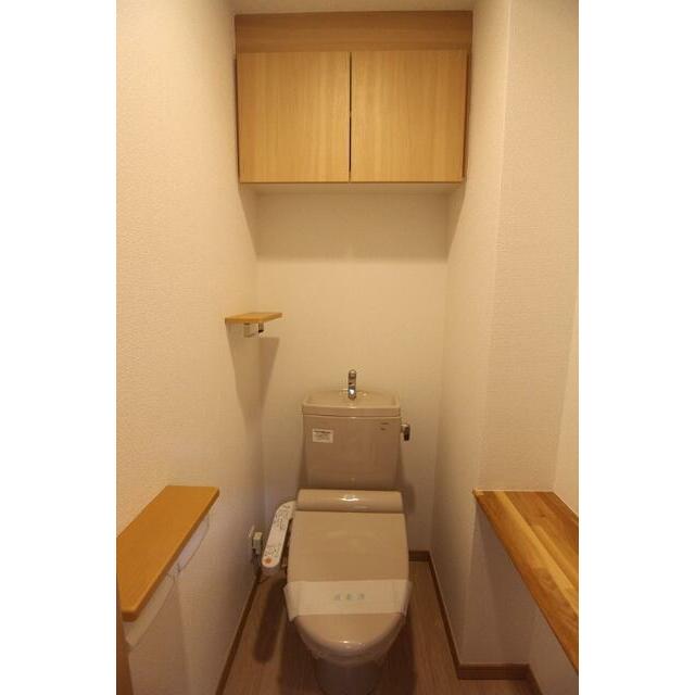 トイレ　別部屋参考画像