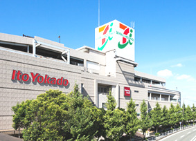 スーパー　イトーヨーカドー　川崎店（スーパー）まで585m