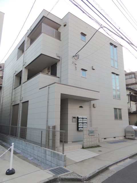 エントランス　★１フロア２住居★