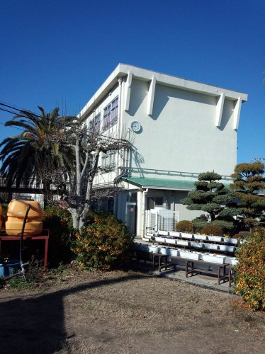中学校　加古川市立中部中学校（中学校）まで414m