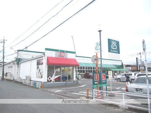 小学校　那珂川市立片縄小学校（小学校）まで781m