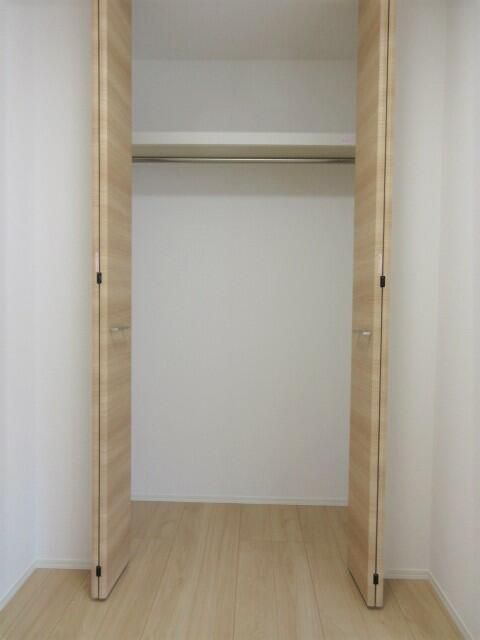 収納　写真は別の部屋のものです。