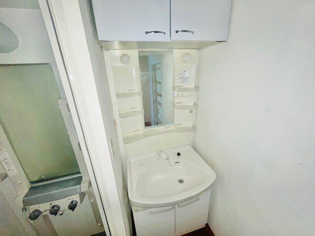 洗面設備　独立洗面台