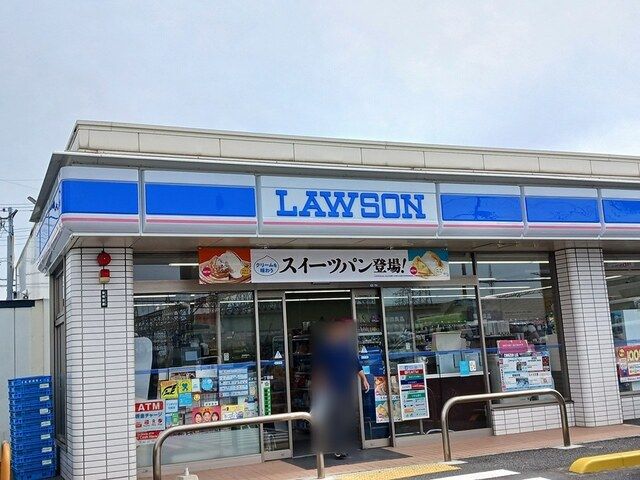 コンビニ　ローソン川口三ツ和一丁目店（コンビニ）まで797m