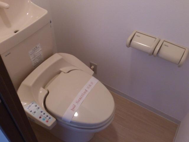トイレ　シャワー付トイレ