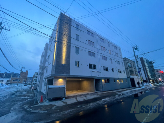 建物外観　札幌市中央区南６条西「北斗エンブレム札幌」