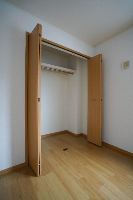 収納　同じ建物の別の部屋