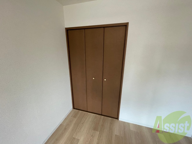 収納　寝室の収納です。部屋がすっきり片付きます。