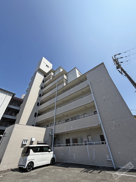 建物外観　鉄筋コンクリート造・ガッチリとした建物です♪♪