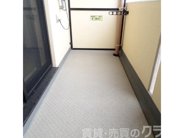 バルコニー　南向きだからお洗濯物が乾きやすい！