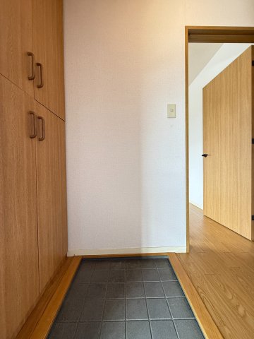 玄関　同型モデル