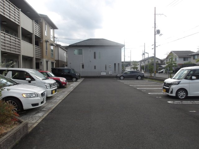 駐車場　駐車スペースもあります