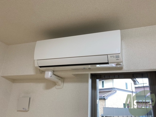 その他設備　エアコンが設置されているので快適に過ごせますよ。