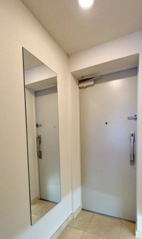 玄関　落ち着いた玄関です