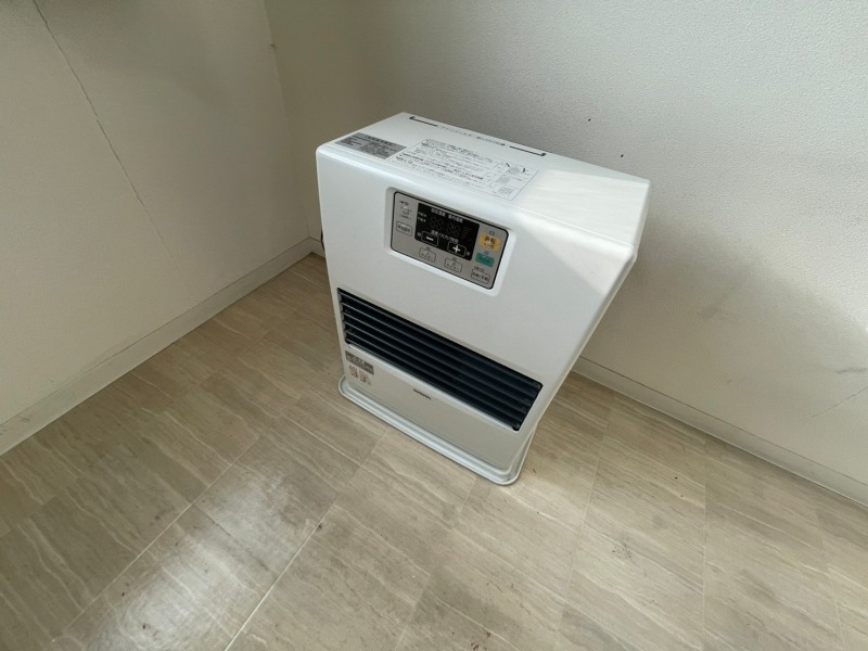 その他設備　灯油暖房です。札幌の寒い冬もこれで大丈夫！