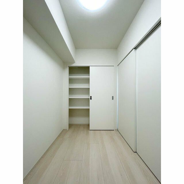 その他部屋・スペース　落ち着いて過ごせるお部屋なので、寝室にいかがでしょうか