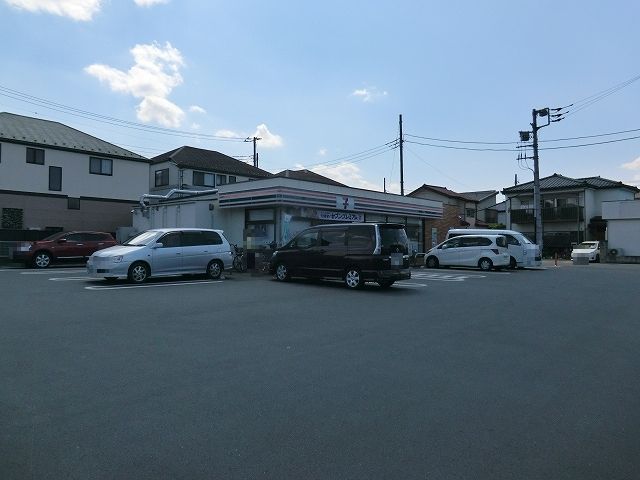 コンビニ　セブン-イレブン草加新栄町店（コンビニ）まで530m
