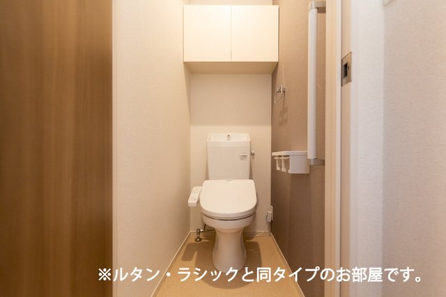 トイレ　落ち着いたトイレです