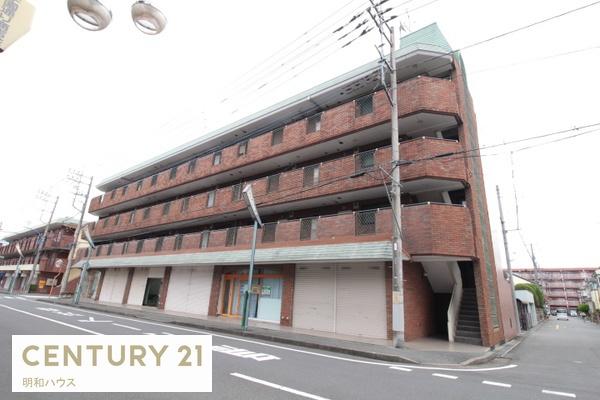 建物外観　RC造4階建2階部分です♪