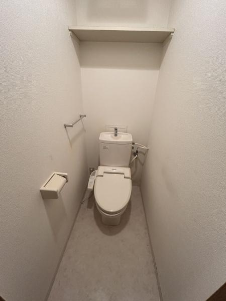 トイレ　ウォシュレット完備