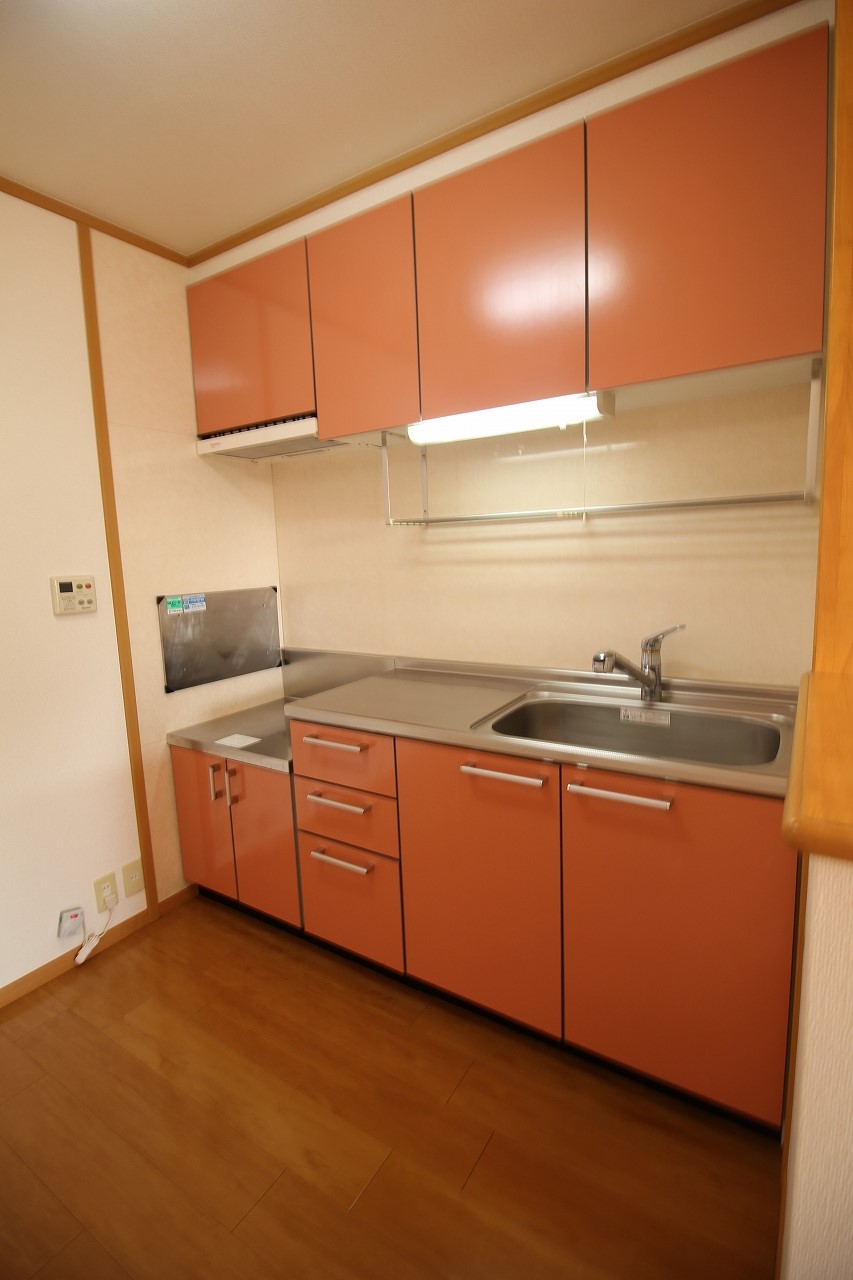 キッチン　お料理しやすいキッチンです/同型タイプの別のお部屋のお写真で