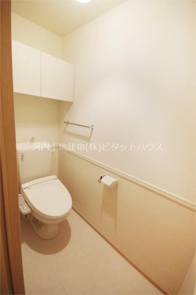 トイレ　類似室内