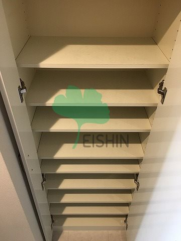 玄関　下駄箱もしっかりついてます！
