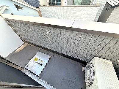 エヌエムスワサントドゥーズサウスの内装写真