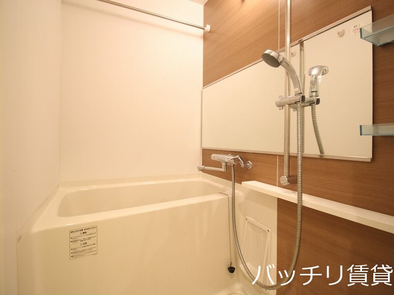バス・シャワールーム　同型タイプの為現状優先