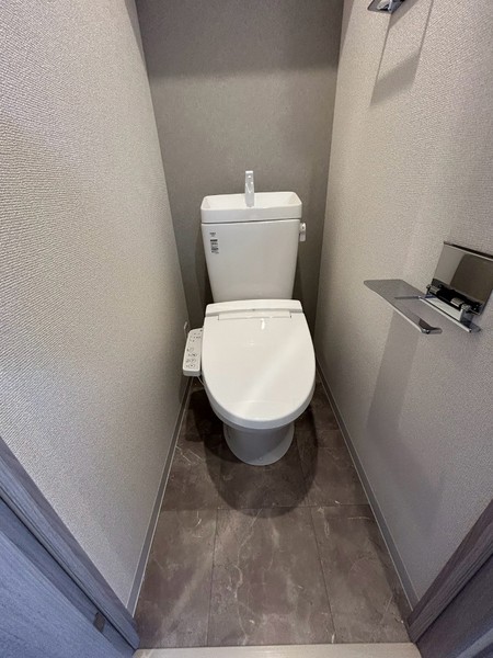ファーストフィオーレ川西プリモのトイレ写真