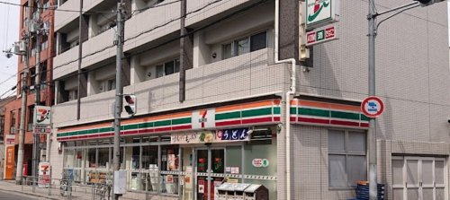 コンビニ　セブンイレブン 大阪小松2丁目店（コンビニ）まで215m