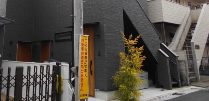 エントランス　弊社は都内全域の物件をご紹介可能です！