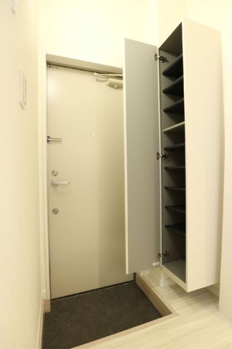 玄関　弊社は都内全域の物件をご紹介可能です！