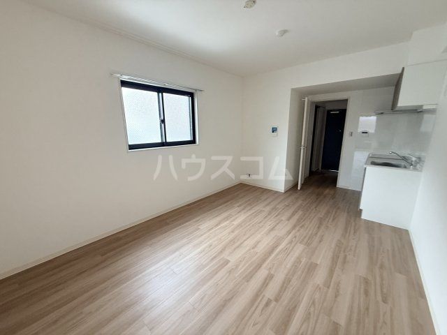 ソリティア梅小路の居間写真