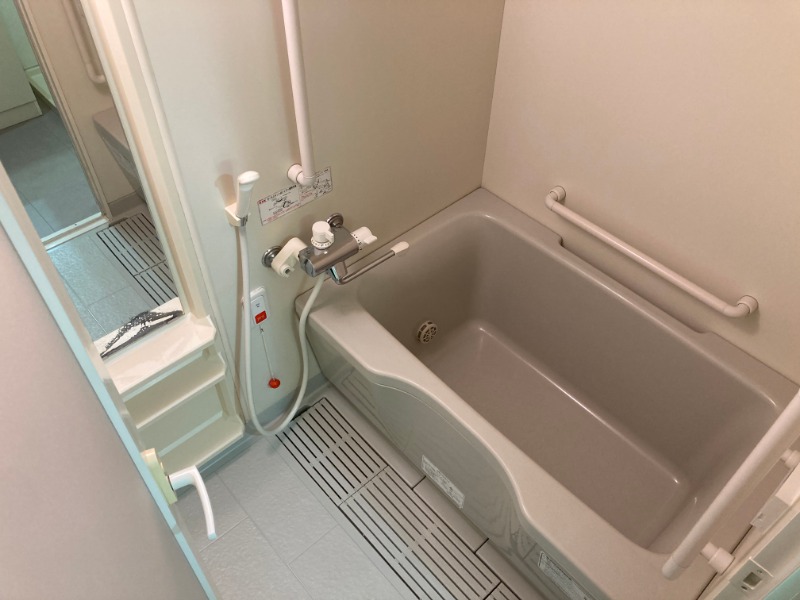 バス・シャワールーム　※写真は４階のお部屋で参考になります