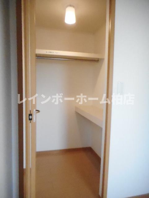 収納　ウォークインクローゼットです