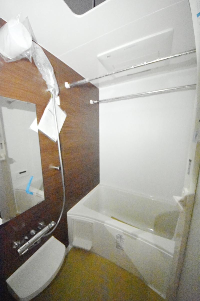 バス・シャワールーム　※別部屋の参考写真です。