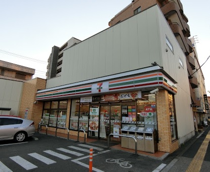 コンビニ　セブン-イレブン 足立西新井栄町３丁目店（コンビニ）まで310m