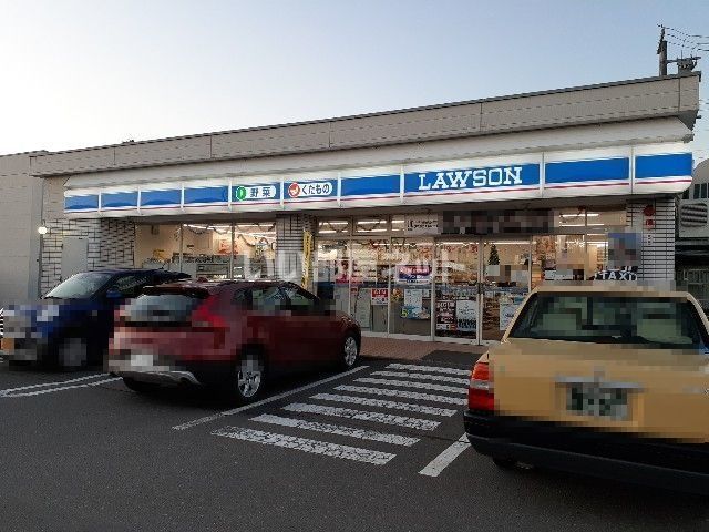 コンビニ　ローソン苫小牧泉町店（コンビニ）まで411m