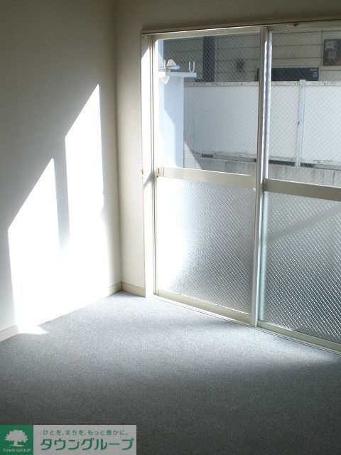 その他部屋・スペース　居室によって床材が違う可能性がございます。