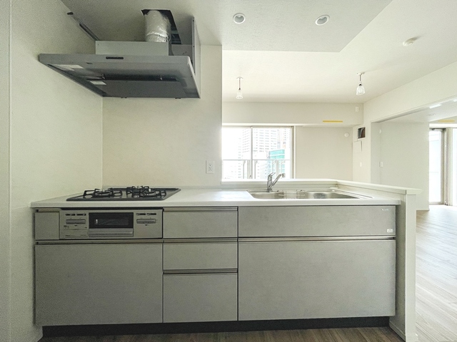 キッチン　※写真は同タイプ住戸です。
