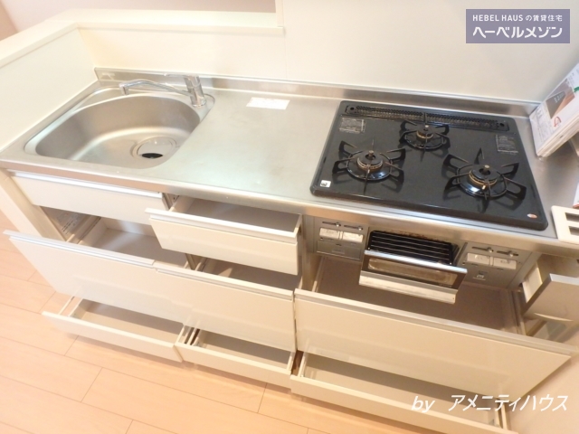 キッチン　※掲載中の画像は同建物206（1LDK）の内装（現況優先）