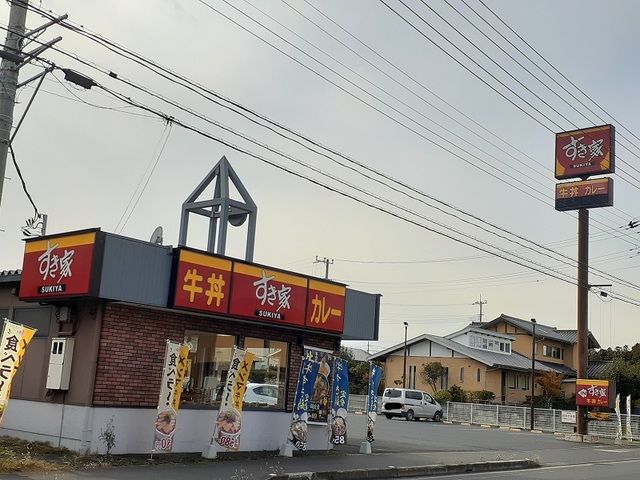 飲食店　すき家東海店（飲食店）まで800m