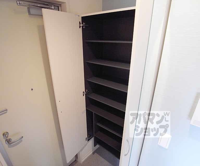 収納　シューズボックス。
