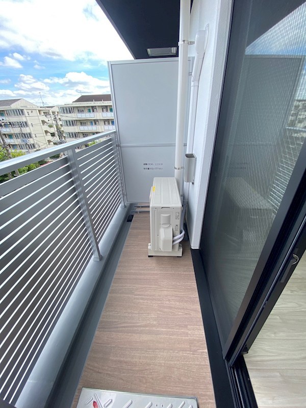 バルコニー　（参考写真）同じ間取の別のお部屋です